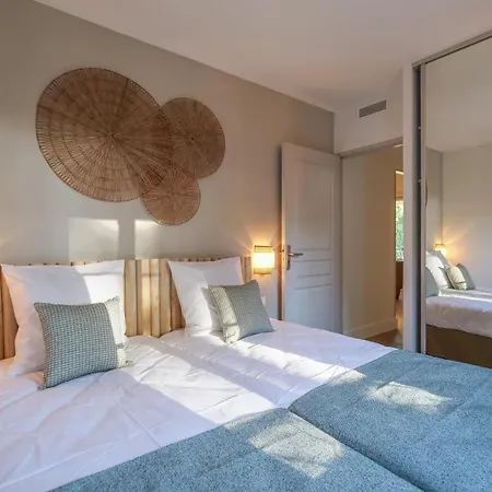 Clapotis Des Flots St Tropez Xii سان تروبيه